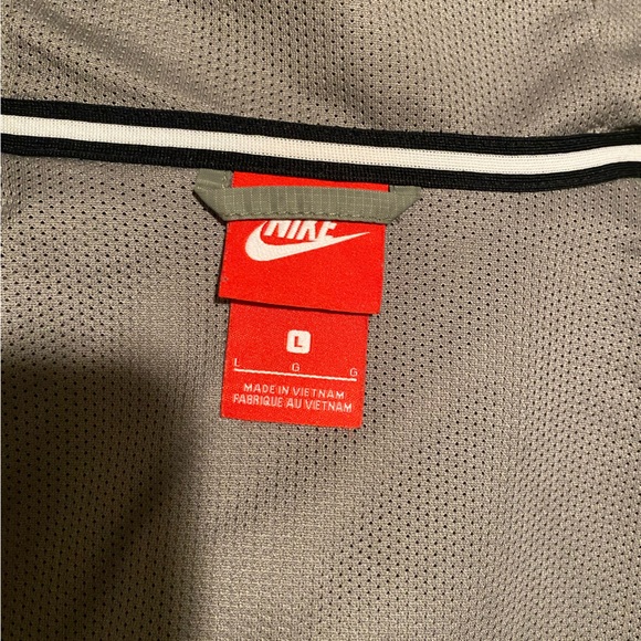 NIKE windbreaker - Picture 4 of 4